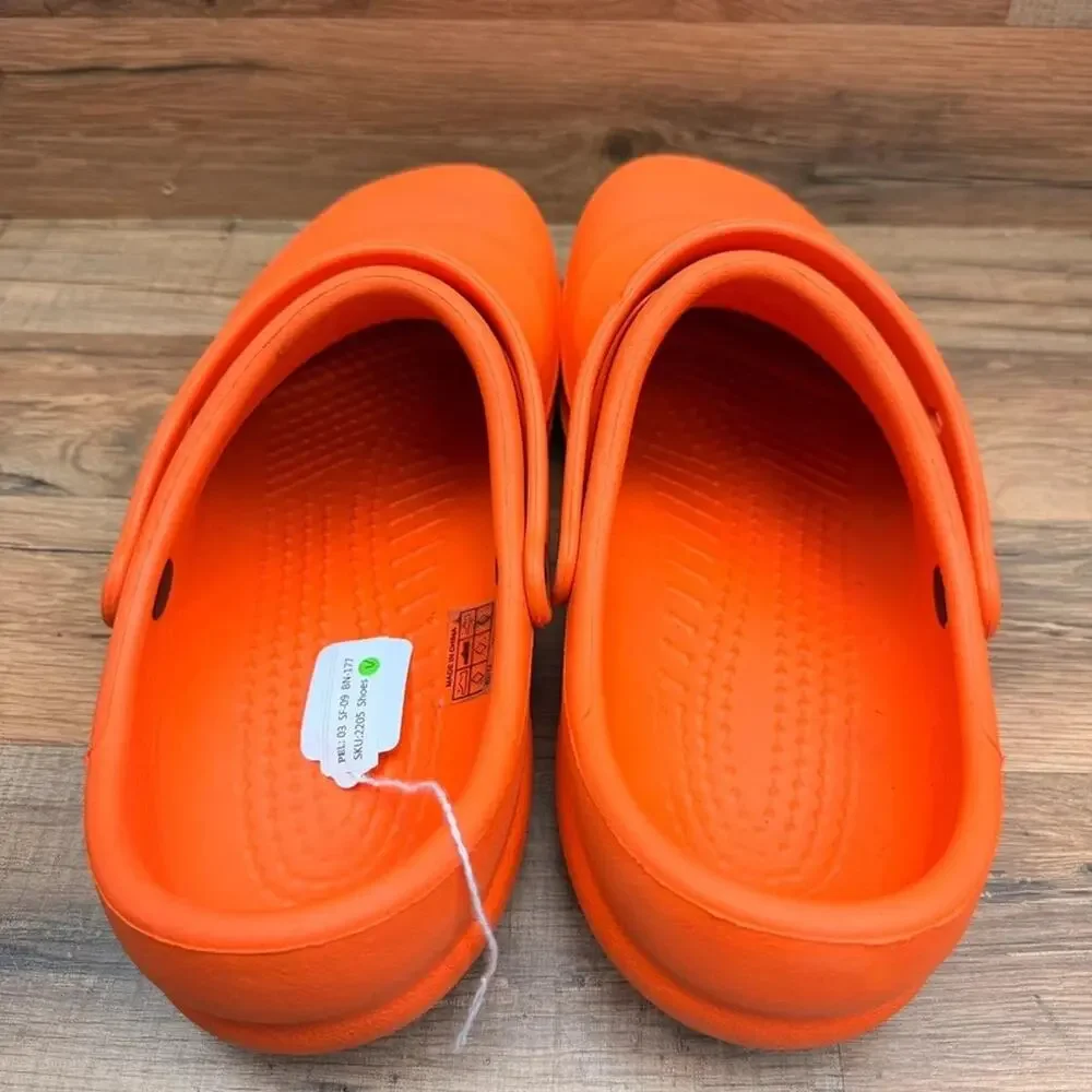 Crocs size M11 Mario Batali Signature Edition Non-Slip Sole Orange